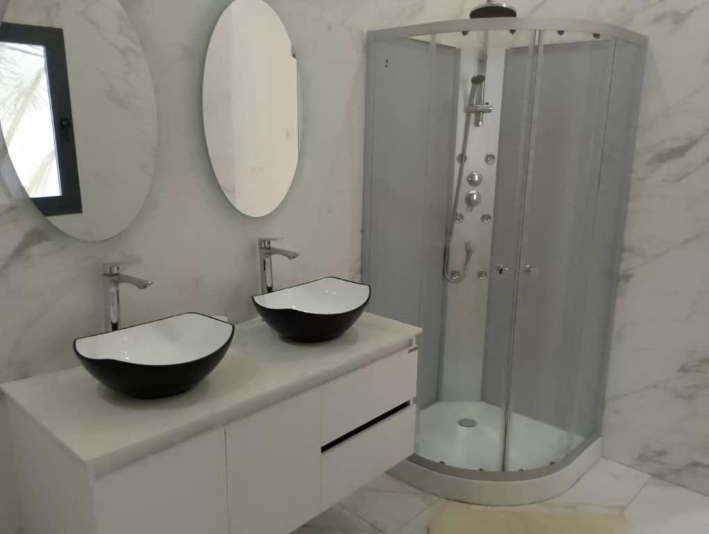 Grace House Jacuzzi Bed & Breakfast Saly Portudal Exterior foto